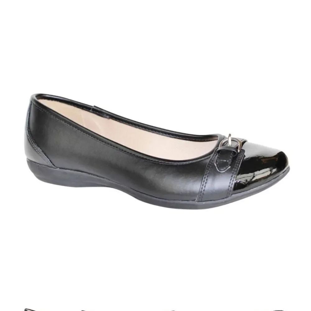 Faded Glory Women's Buckle Toe Flat SHOE